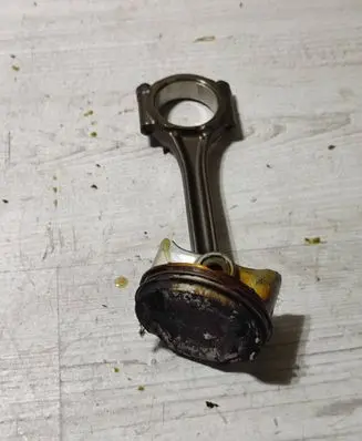 Opel Corsa F Piston with connecting rod