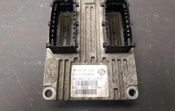 Nissan Primera Engine control unit/module 6160109808 51798649