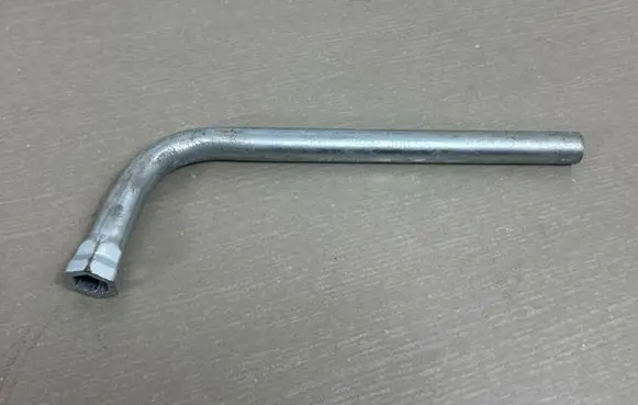 Volkswagen PASSAT B8 Wheel nut wrench 8N0012219