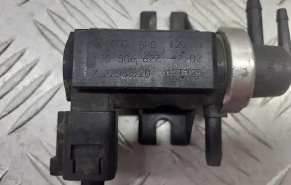 Seat Toledo II (1M) Turbo solenoid valve 1J0906627