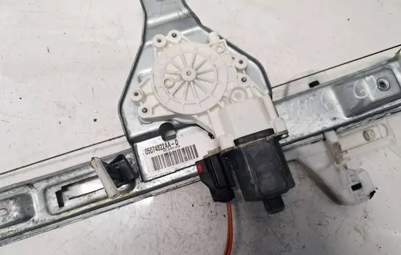 Jeep Compass Rear door window regulator motor 0130822278