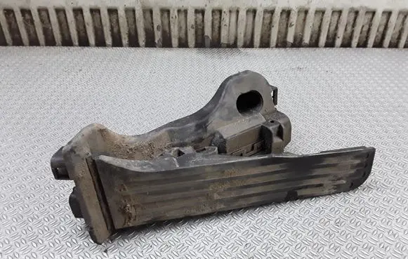 Volkswagen PASSAT B6 Accelerator throttle pedal 1K1721503L