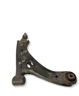 Volvo XC40 Front lower control arm/wishbone 32221282