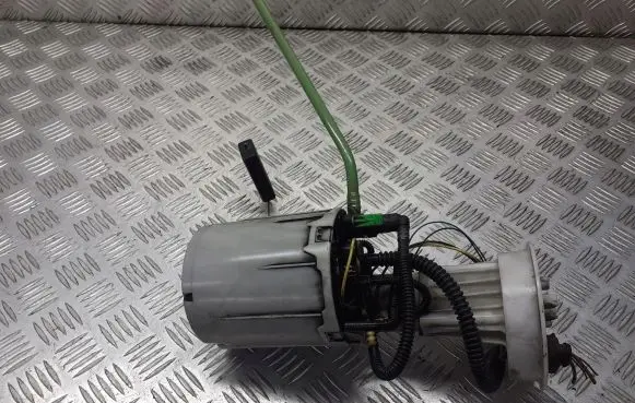 Audi A4 S4 B7 8E 8H Mechanical fuel pump 