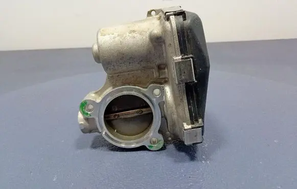 Audi Q7 4L Throttle body valve 059131477M