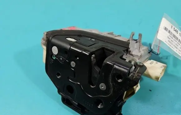 Seat Leon (1P) Front door lock IMPRK1546109