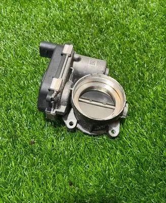 Skoda Karoq Throttle valve 04e133062t