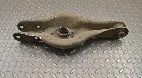 BMW 1 F20 F21 Rear upper control arm/wishbone 4G0837020A