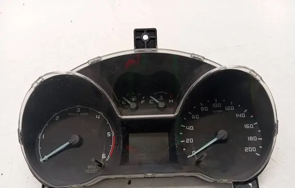 Speedometer (instrument cluster)