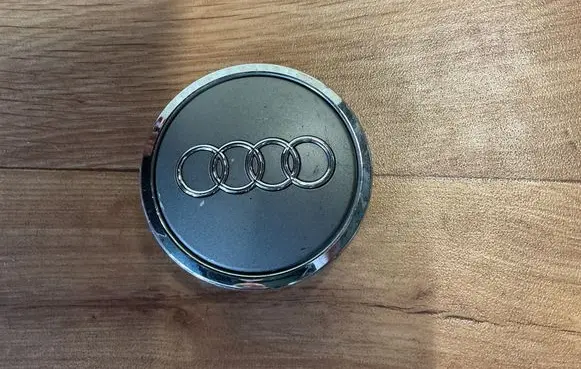 Audi A4 S4 B7 8E 8H Original wheel cap 4B0601170A