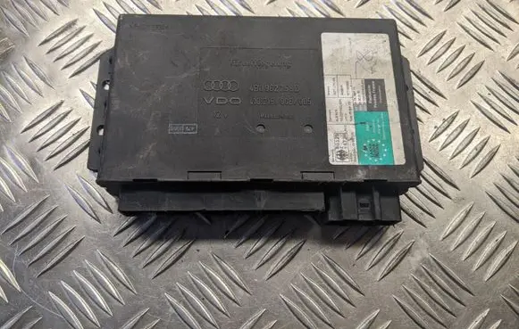 Audi A4 S4 B5 8D Comfort/convenience module 410215006005