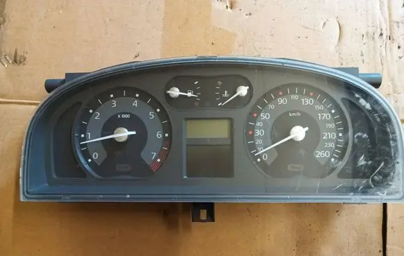 Speedometer (instrument cluster)
