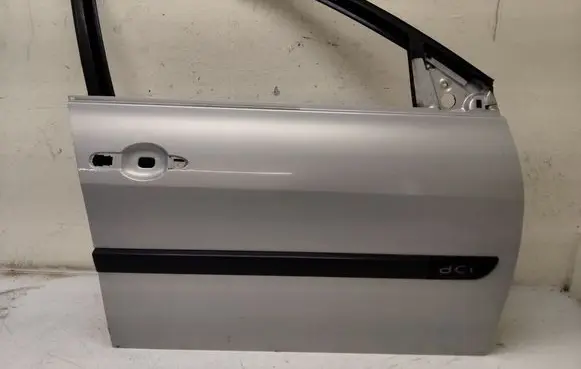 Renault Megane II Front door 7751475037
