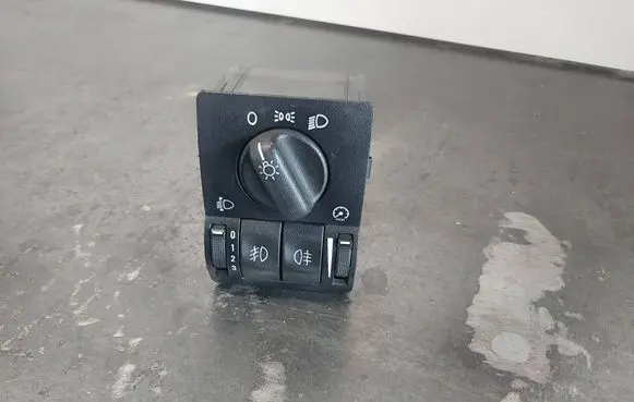Light switch
