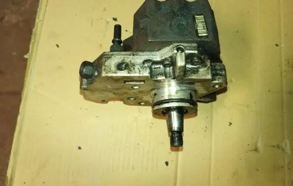 Renault Laguna II Fuel injection high pressure pump 0445010081
