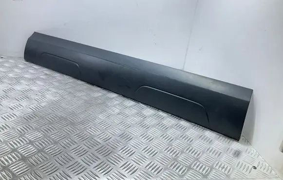 Audi Q3 8U Front door trim (molding) 8U0853959D