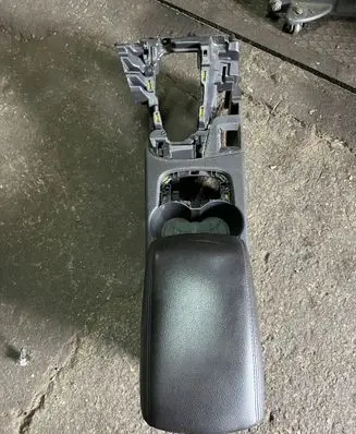 Ford Focus Center console braknumeruczci