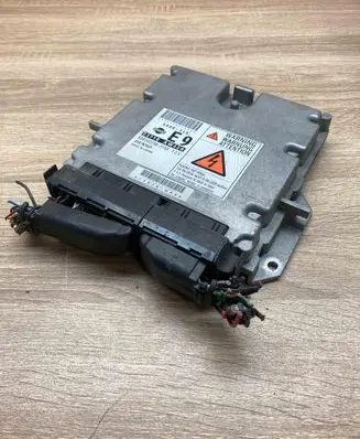 Nissan Primera Engine control unit/module ECU 23710AW42A MB1027583153