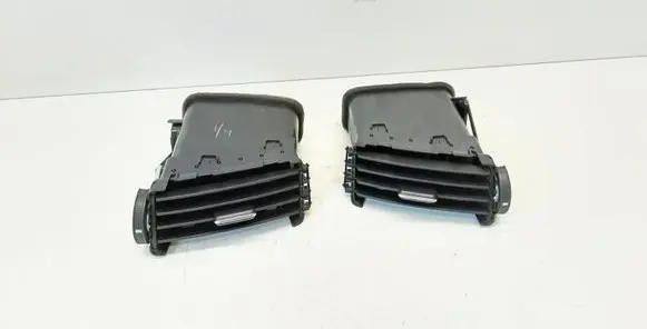 Toyota Corolla Verso AR10 Dashboard side air vent grill/cover trim 6556444010 6556434010