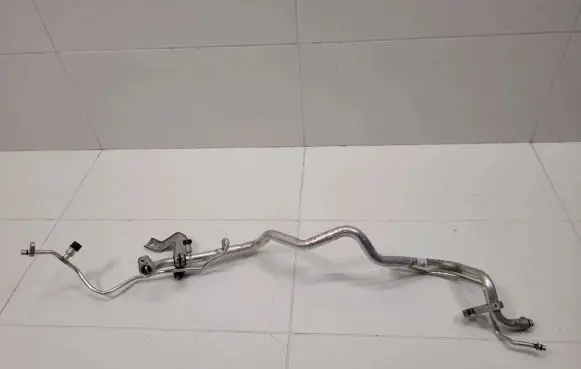 Nissan X-Trail T32 Air conditioning (A/C) pipe/hose 446290-1662