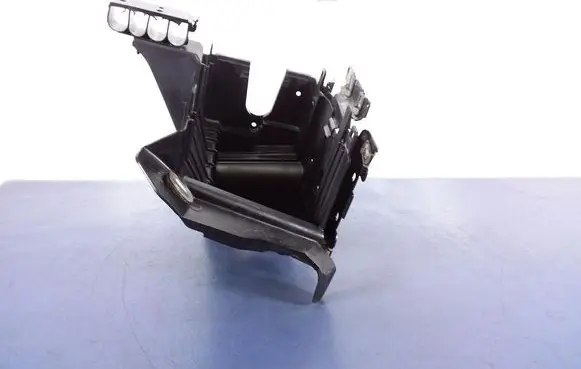 Jeep Grand Cherokee Battery box tray 68318605AA