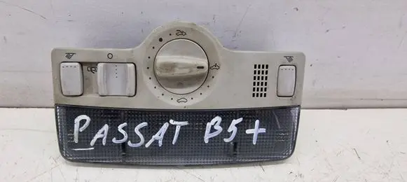 Volkswagen PASSAT B5.5 Front seat light 1J0947105