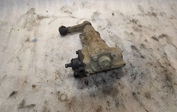 Mitsubishi Pajero Steering rack