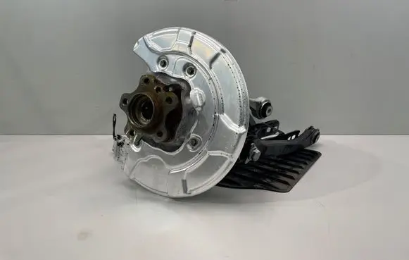 BMW 5 G30 G31 G38 Rear wheel hub spindle/knuckle 6866337