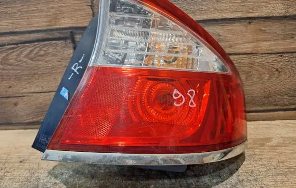 Subaru Legacy Rear/tail lights 22020960 A045053 02022173