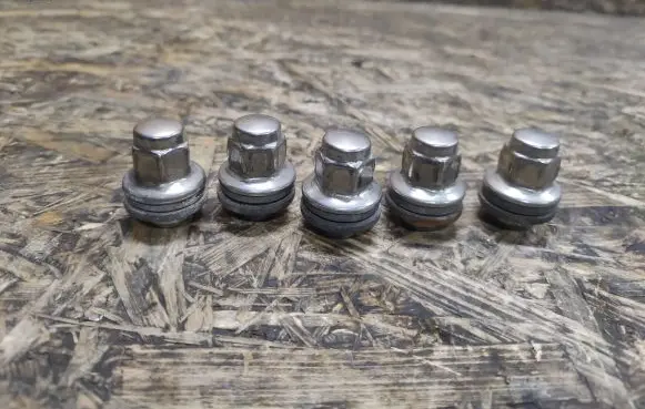 Jaguar XJL Nuts/bolts 