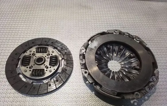 Nissan Interstar Clutch set kit 3000100QAD 3000100Q2A 3000990345