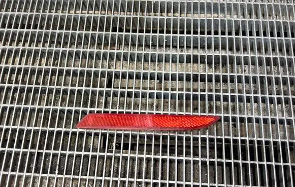 Honda Odyssey Rear tail light reflector 9317009