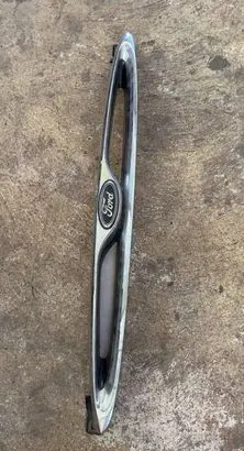 Ford Escort Front grill 95AB8200CB