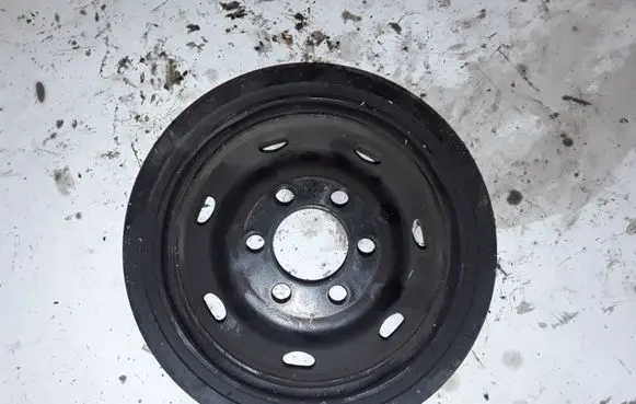 Land Rover Discovery 3 - LR3 Crankshaft pulley 4H2Q6B319BA