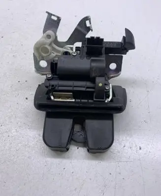Audi A4 S4 B9 Tailgate/trunk/boot lock/catch/latch 8W9827505A