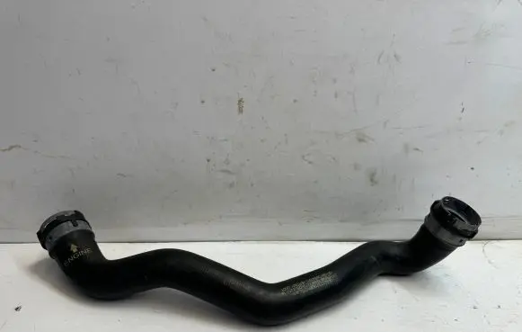 Mercedes-Benz E W213 Engine coolant pipe/hose A2135015201