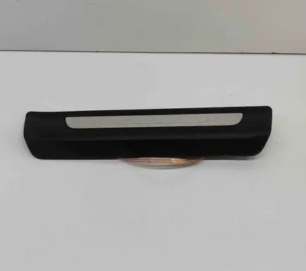 Audi Q8 side skirts sill cover 4M0947418
