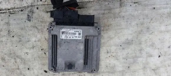 Volkswagen Golf VII Engine control unit/module 04L907309B