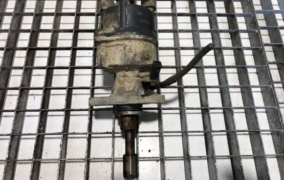 Ford Maverick Spark distributor 