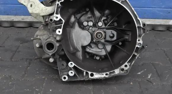 Peugeot 207 Manual 7 speed gearbox 20DP96