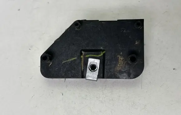 Ford Mustang V Front bumper mounting bracket DR338C391AD