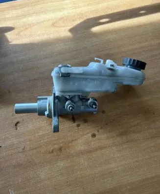 Toyota Verso Master brake cylinder
