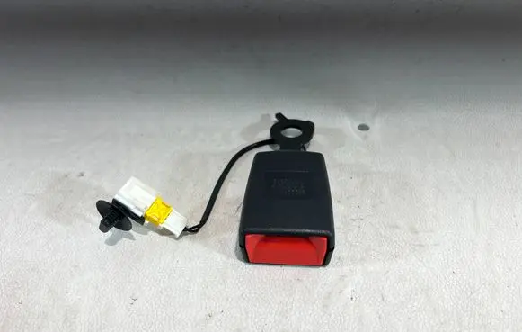Citroen C5 Aircross Rear seatbelt buckle 9822365077