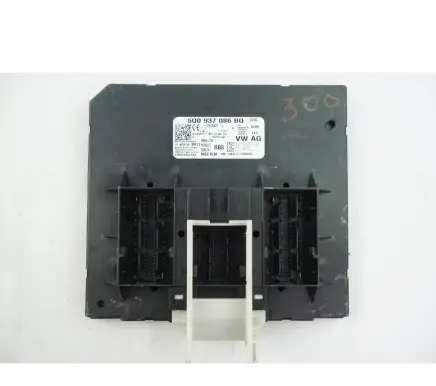 Volkswagen PASSAT B8 Comfort/convenience module 5Q0937086BQ