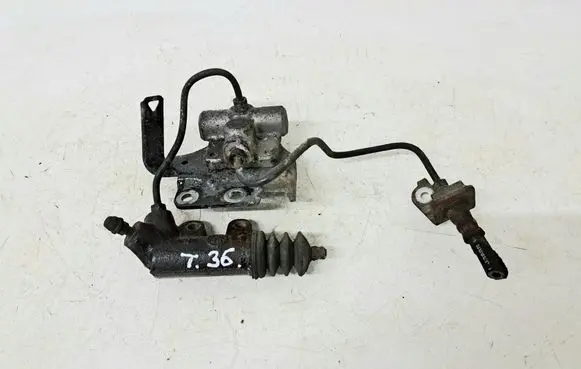 Toyota Corolla Verso E121 Clutch slave cylinder 