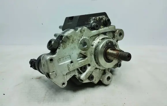 Audi A4 S4 B7 8E 8H Fuel injection high pressure pump 0445010087 H8200256255 8200659766