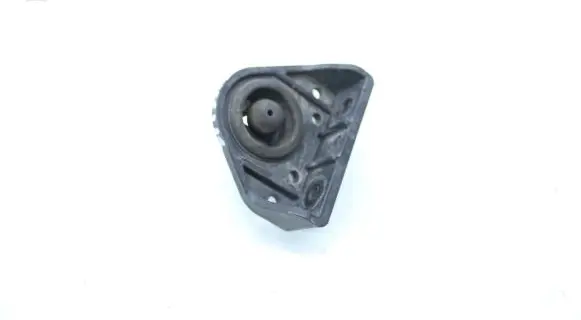 KIA Sportage Radiator mount bracket