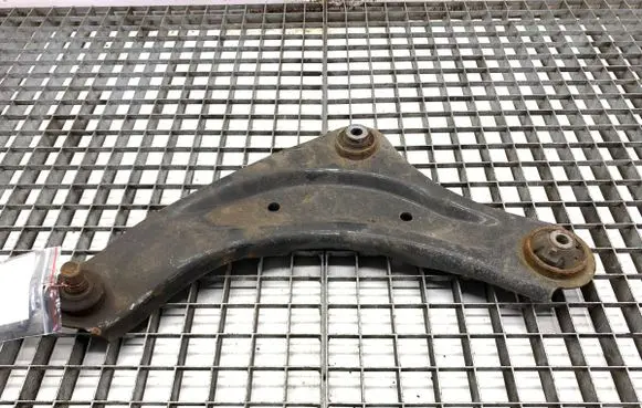 Nissan Juke I F15 Front control arm 