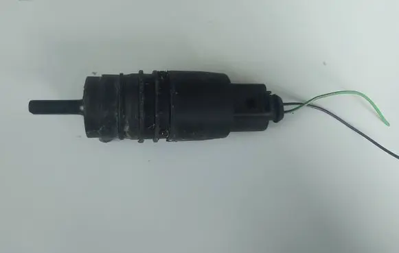 Audi A6 S6 C5 4B Windscreen/windshield washer pump 1J0973722