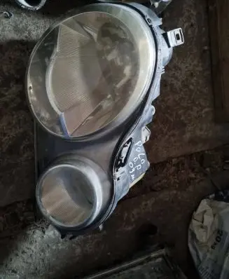 Volkswagen Polo Headlight/headlamp 1956J